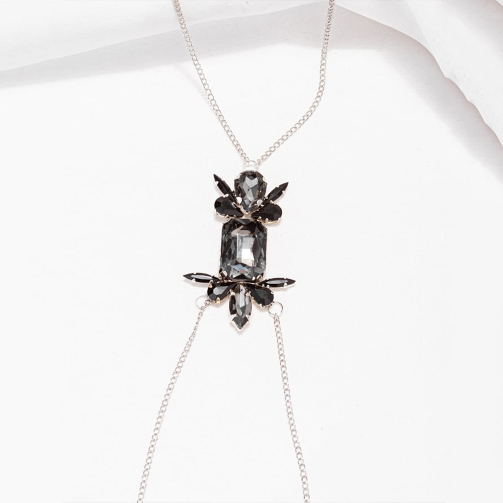 Stonefans Black Geometric Ches - Body Jewelry Dubai recension och pris