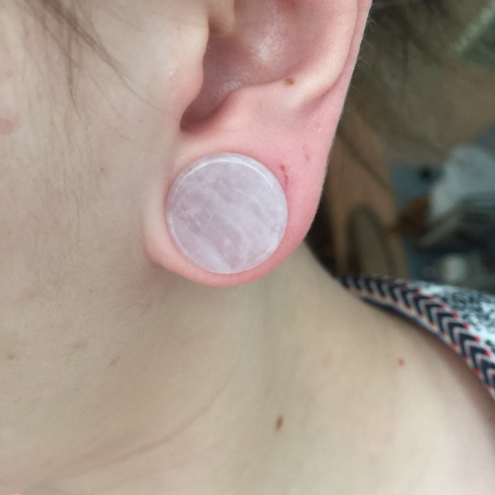 2Pc Pink Quartz Organic Stone  - Body Jewelry Plus recension och pris