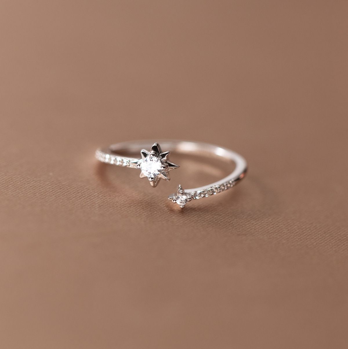 New in 925 Sterling Silver Zir - Body Jewelry Wholesale recension och pris